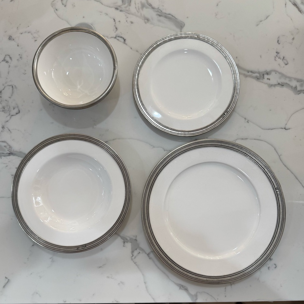 Arte Italica Tuscan place setting.